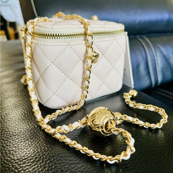 white cute mini square bag the cute ball belt chain can be adjusted in length - Picture 2 of 5
